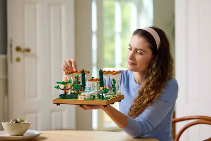 LEGO 10359 Fountain Garden