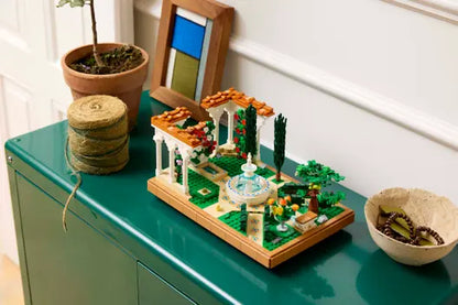 LEGO 10359 Fountain Garden