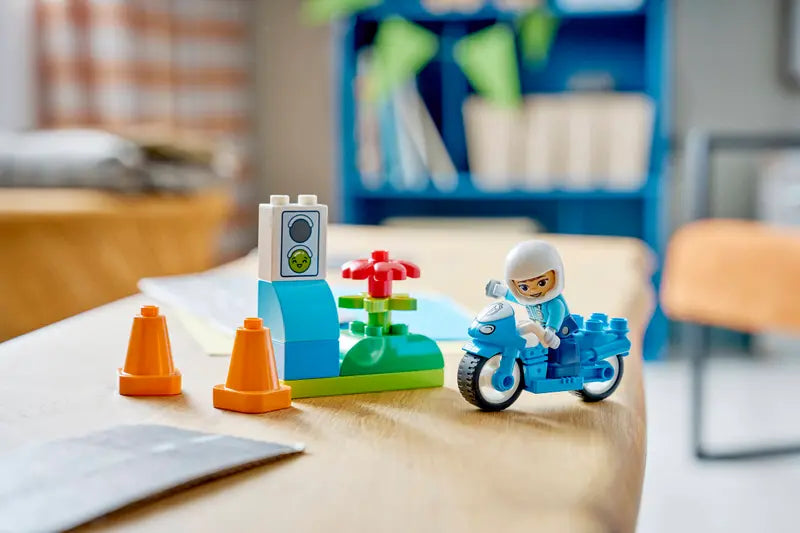 Lego 10471 DUPLO Blue Police Motorcycle