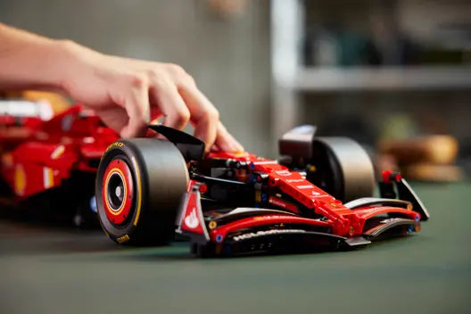 Lego 42207 Ferrari SF24 F1 Car