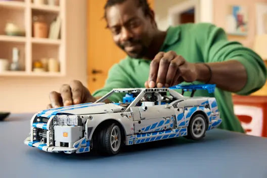 LEGO 42210 Technic 2 Fast 2 Furious Nissan Skyline GT-R (R34) Car