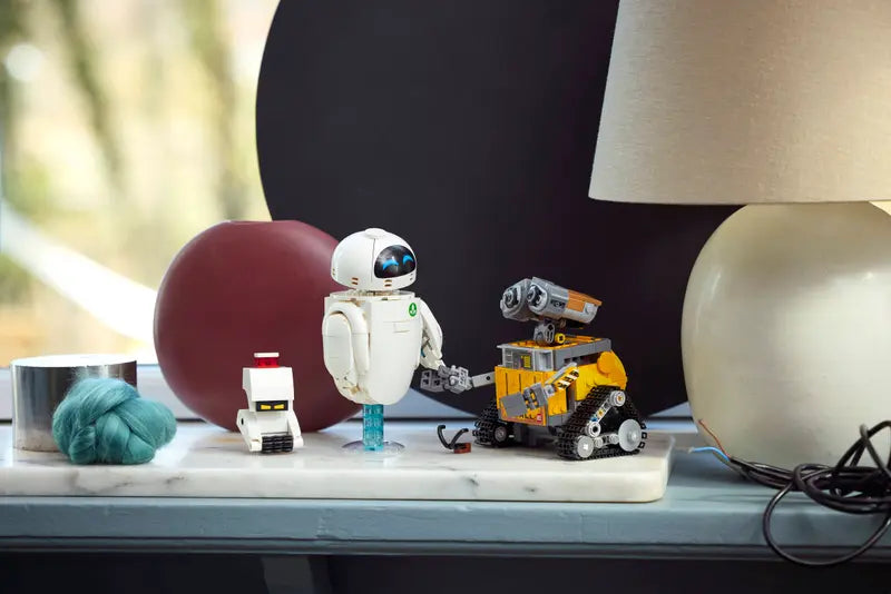 Lego 43279 Disney Pixar WALL-E and EVE