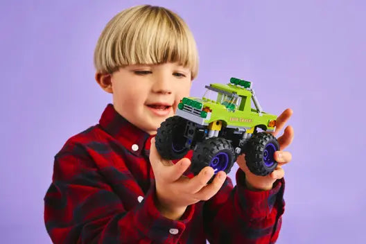 Lego 76312 The Hulk Truck vs. Thanos