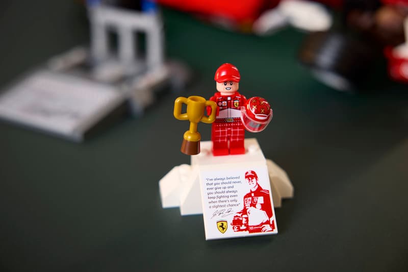 LEGO 11375 Icons Ferrari F2004 & Michael Schumacher