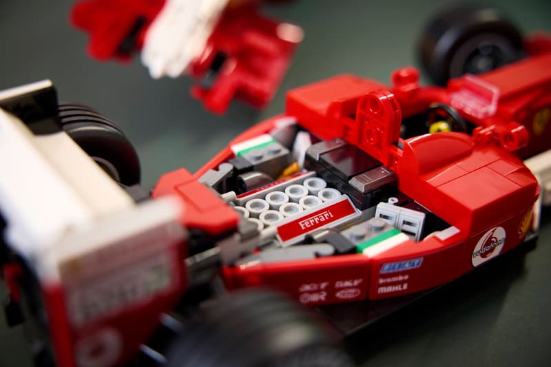 LEGO 11375 Icons Ferrari F2004 & Michael Schumacher