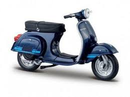 MAISTO 1:18 VESPA SCOOTERS WITH STAND ASSORTED STYLES